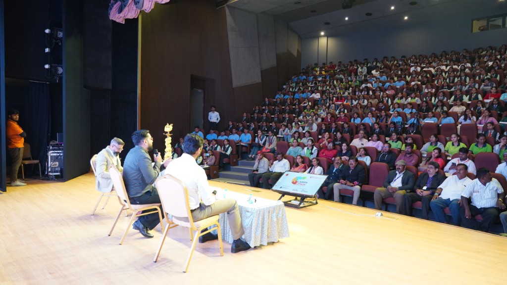 Packed auditorium during a Career Uttsav panel discussion